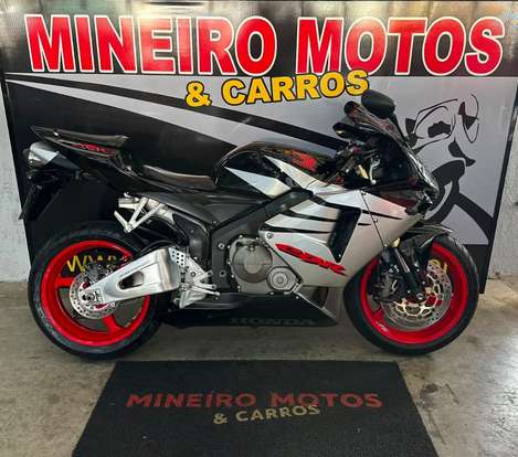 HONDA-CBR 600RR-2006