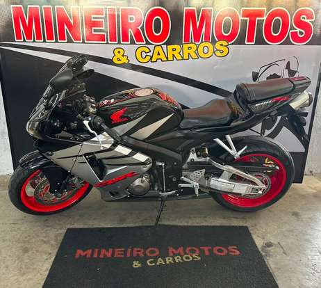 HONDA-CBR 600RR-2006