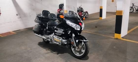 HONDA GL 1800 GOLD WING 