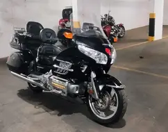 HONDA GL 1800 GOLD WING HONDA GL 1800 GOLD WING