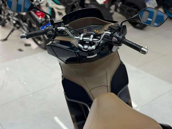 HONDA-PCX 160 DLX-2025