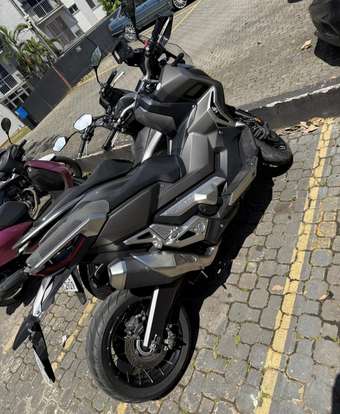 HONDA-X-ADV-2019