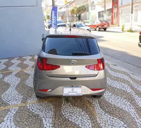 HYUNDAI-HB20-2022