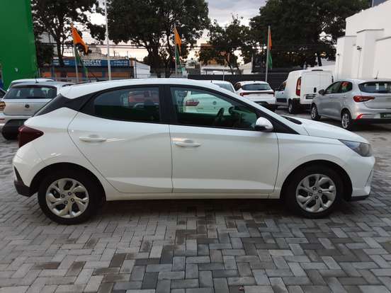 HYUNDAI-HB20-2025