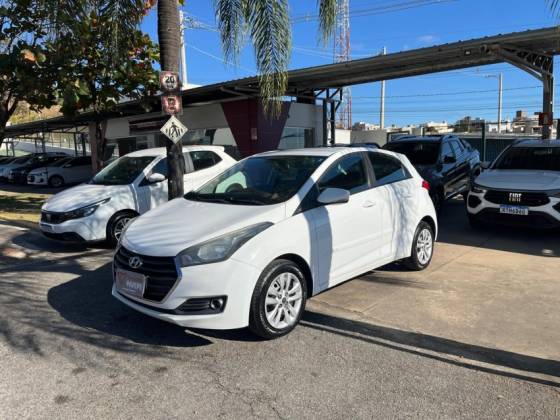 HYUNDAI HB20 1.0 COMFORT 12V FLEX 4P MANUAL