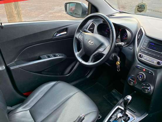 HYUNDAI-HB20S-1.6 PREMIUM 16V FLEX 4P AUTOMÁTICO HYUNDAI-HB20S-2015