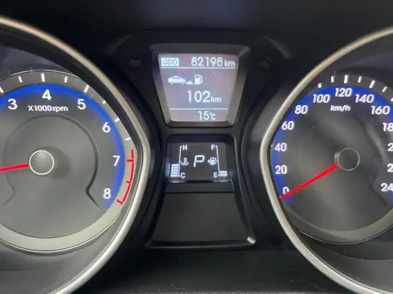 HYUNDAI-I30-2014
