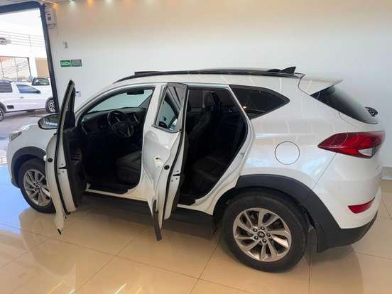 HYUNDAI-TUCSON-1.6 16V T-GDI GASOLINA GLS ECOSHIFT HYUNDAI-TUCSON-2018