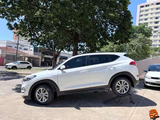 HYUNDAI-TUCSON-2020