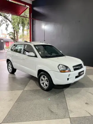 HYUNDAI TUCSON 2.0 MPFI GLS TOP 16V 143CV 2WD FLEX 4P AUTOMÁTICO