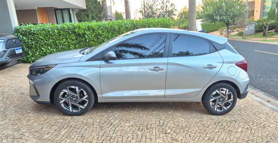 HYUNDAI-HB20-2023