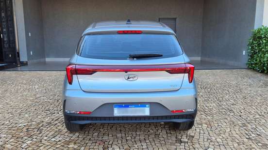 HYUNDAI-HB20-2023