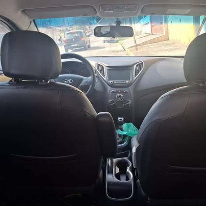 HYUNDAI HB20 1.6 COMFORT PLUS 16V FLEX 4P AUTOMÁTICO