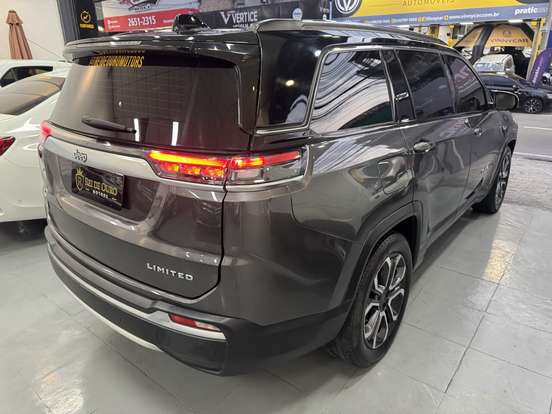 JEEP-COMMANDER-2023