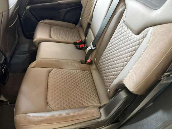 JEEP-COMMANDER-1.3 T270 TURBO FLEX OVERLAND AT6 JEEP-COMMANDER-2024