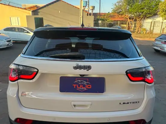JEEP-COMPASS-2.0 16V FLEX LIMITED AUTOMÁTICO JEEP-COMPASS-2018