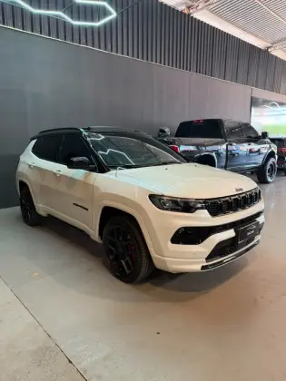 JEEP COMPASS 2.0 HURRICANE 4 TURBO GASOLINA BLACKHAWK AT9 JEEP COMPASS 2.0 HURRICANE 4 TURBO GASOLINA BLACKHAWK AT9
