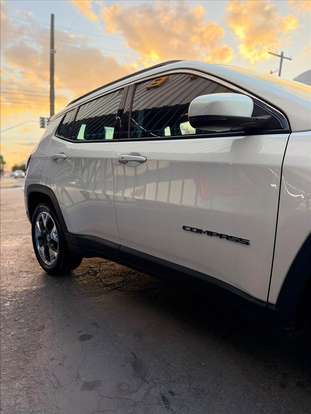 JEEP-COMPASS-2.0 16V FLEX LONGITUDE AUTOMÁTICO JEEP-COMPASS-2019
