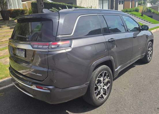 JEEP-COMMANDER-2021