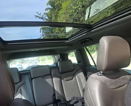 JEEP-COMMANDER-2021