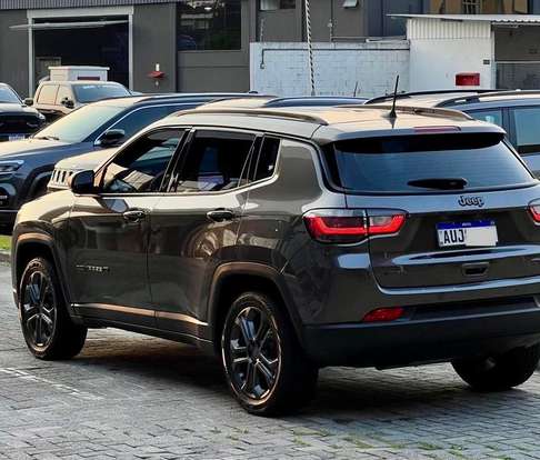 JEEP-COMPASS-2021