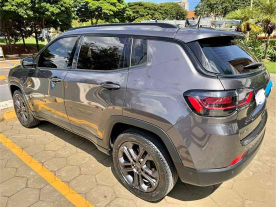 JEEP-COMPASS-2021