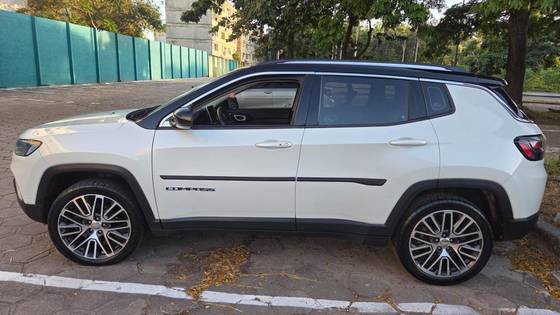 JEEP COMPASS 2.0 TD350 TURBO DIESEL LIMITED AT9