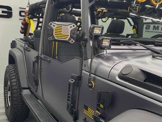 JEEP-WRANGLER-3.8 UNLIMITED SPORT 4X4 V6 12V GASOLINA 4P AUTOMATICO JEEP-WRANGLER-2011