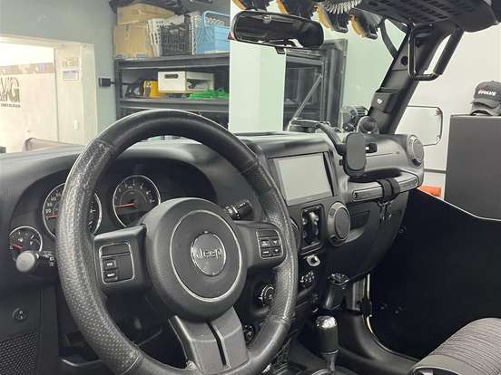 JEEP-WRANGLER-3.8 UNLIMITED SPORT 4X4 V6 12V GASOLINA 4P AUTOMATICO JEEP-WRANGLER-2011