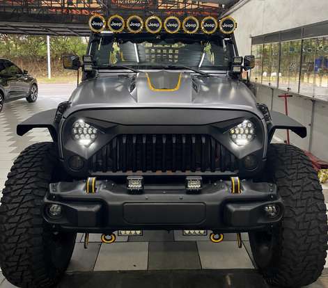 JEEP-WRANGLER-2011