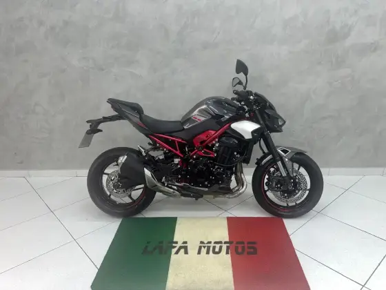 KAWASAKI Z900 KAWASAKI Z900