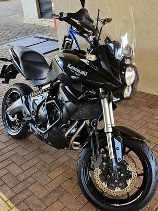 KAWASAKI-VERSYS-2012