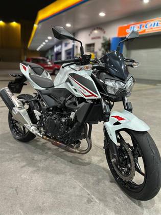 KAWASAKI Z400 