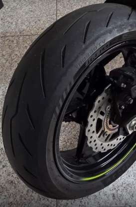KAWASAKI-Z900-2021