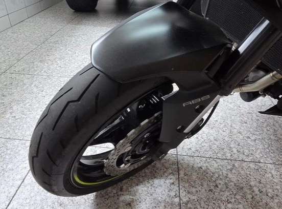 KAWASAKI-Z900-2021