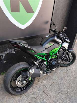 KAWASAKI-Z900 KAWASAKI-Z900-2025