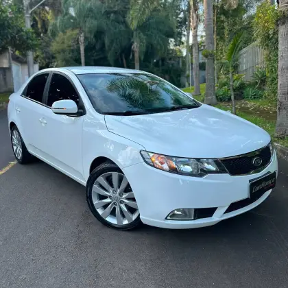 KIA CERATO 1.6 EX3 SEDAN 16V GASOLINA 4P AUTOMÁTICO
