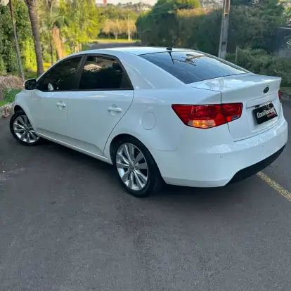 KIA-CERATO-2011