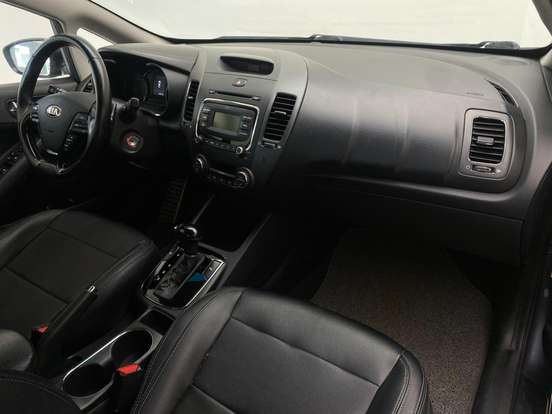 KIA-CERATO-1.6 SX 16V FLEX 4P AUTOMÁTICO KIA-CERATO-2017