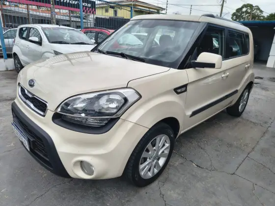 KIA SOUL 1.6 EX 16V FLEX 4P MANUAL KIA SOUL 1.6 EX 16V FLEX 4P MANUAL