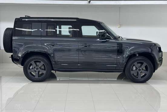 LAND ROVER-DEFENDER-2026