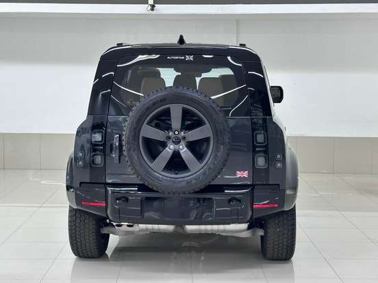 LAND ROVER-DEFENDER-2026