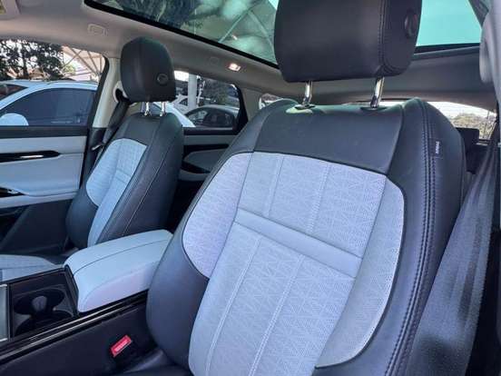 LAND ROVER-RANGE ROVER EVOQUE-2.0 P250 FLEX R-DYNAMIC HSE AWD AUTOMÁTICO LAND ROVER-RANGE ROVER EVOQUE-2024