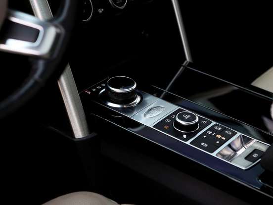 LAND ROVER-DISCOVERY-2017