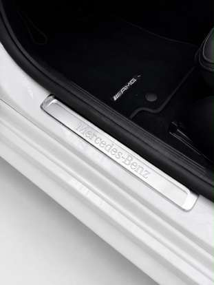 MERCEDES-BENZ-C 300-2025