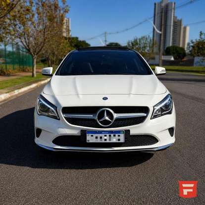MERCEDES-BENZ-CLA 200-1.6 VISION 16V FLEX 4P AUTOMÁTICO MERCEDES-BENZ-CLA 200-2017