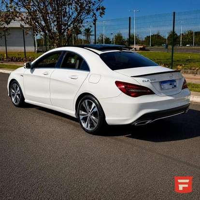 MERCEDES-BENZ-CLA 200-1.6 VISION 16V FLEX 4P AUTOMÁTICO MERCEDES-BENZ-CLA 200-2017