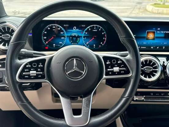 MERCEDES-BENZ-CLA 250-2.0 CGI GASOLINA 7G-DCT MERCEDES-BENZ-CLA 250-2022