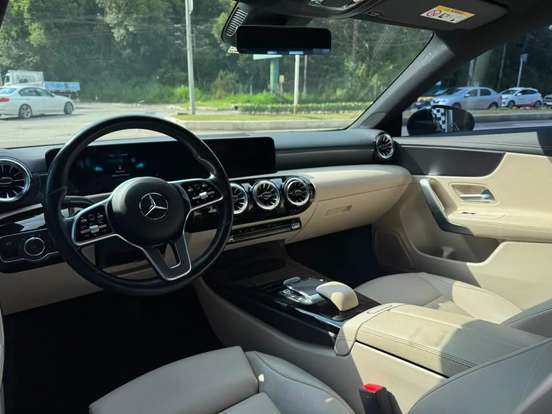 MERCEDES-BENZ-CLA 250-2.0 CGI GASOLINA 7G-DCT MERCEDES-BENZ-CLA 250-2022