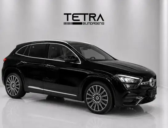 MERCEDES-BENZ-GLA 200-2025